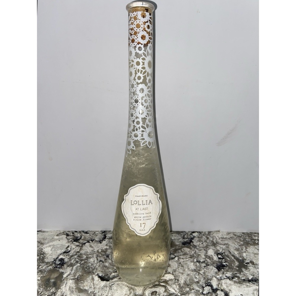 Lollia At Last Bubbling Bath 17oz NEW Sealed Full White Petals & Rice Flower USA